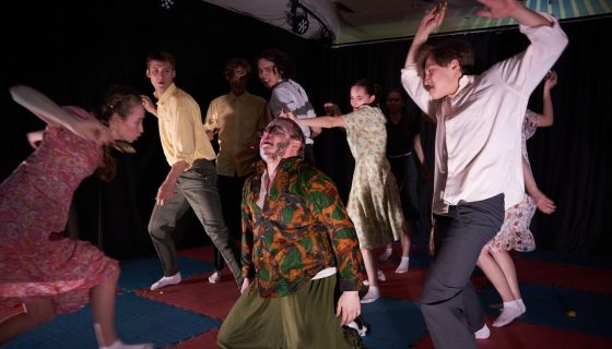 Спектакль «Не успели. Ценить. Искать. Растить. Качать»