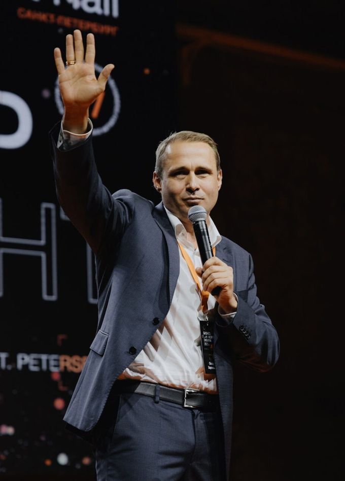 Оскар Хартманн. Охота за единорогами