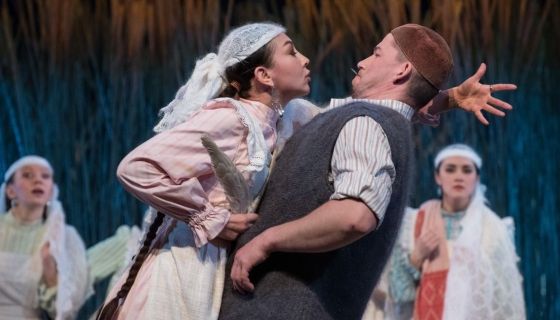 Спектакль «Cүнгән йолдызлар / Угасшие звёзды»