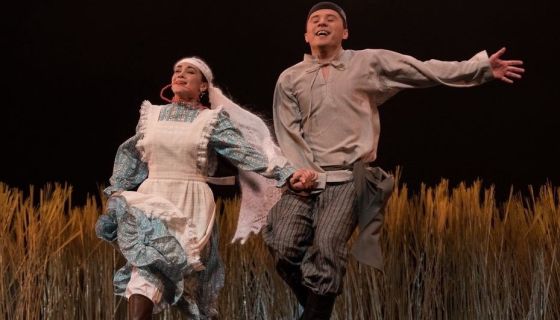 Спектакль «Cүнгән йолдызлар / Угасшие звёзды»