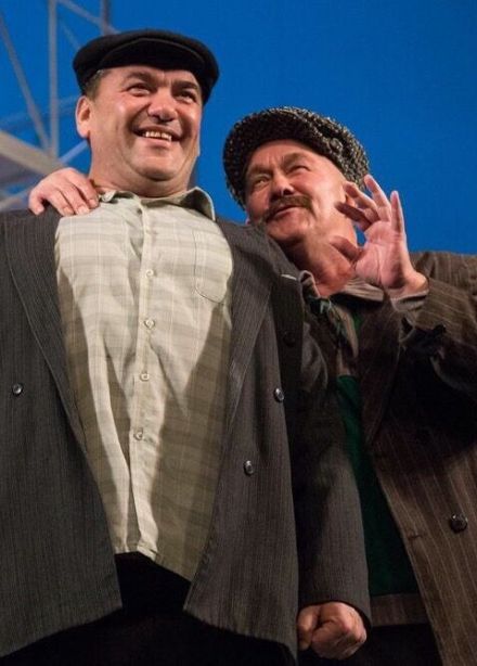 Спектакль «Әтәч менгән читәнгә / Взлетел петух на плетень»