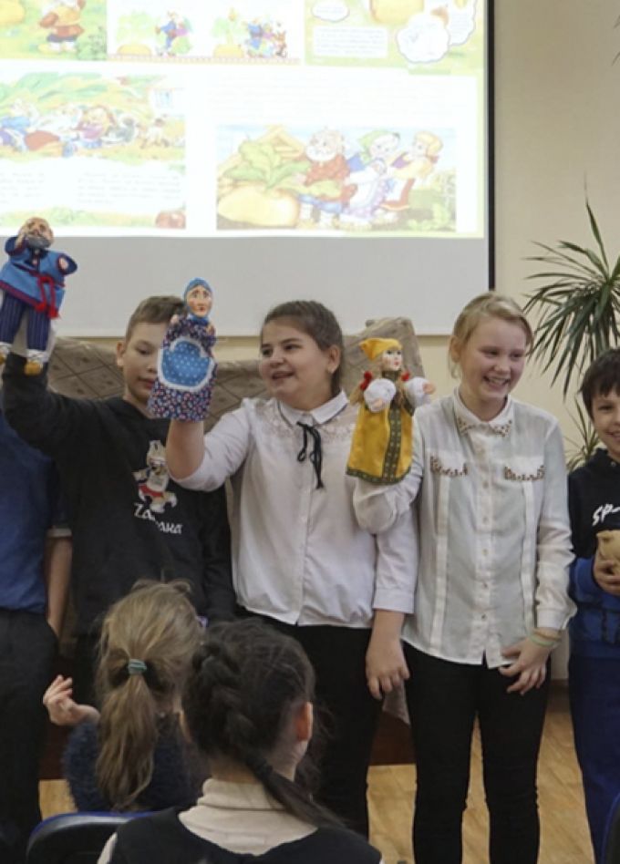 "Азы" театра кукол. Выездная интерактивно-образовательная программа "Музей в чемодане"