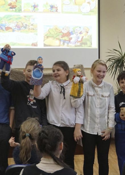 "Азы" театра кукол. Выездная интерактивно-образовательная программа "Музей в чемодане"