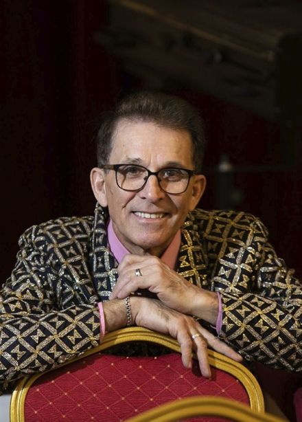 Фердинанд Сәлахов. 70 Һөнәр иясе