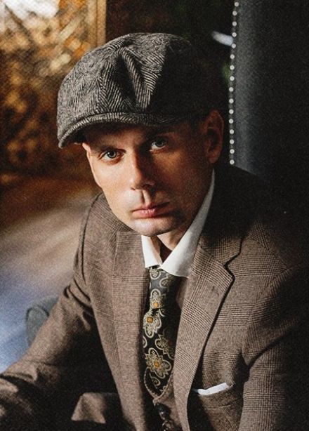 Максим Апрель