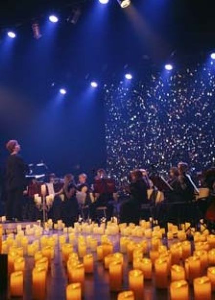 Новогодний шоу-концерт в сиянии тясячи свечей