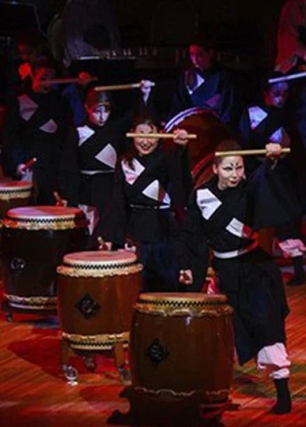 Шоу японских барабанов