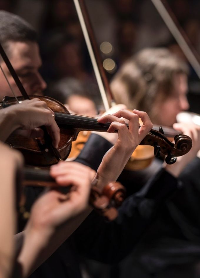 Luminous Orchestra. Музыка кино при свечах