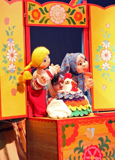 Идёт коза рогатая