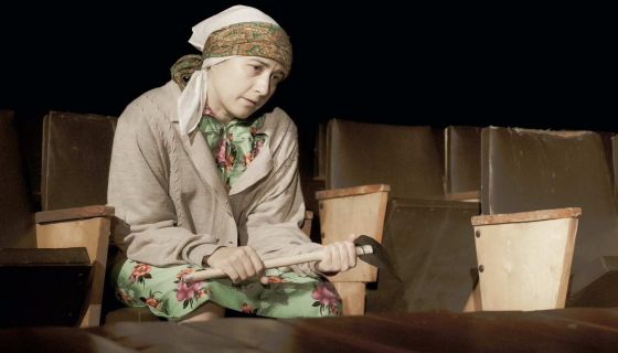 Спектакль «Хуш, авылым / Я не вернусь»