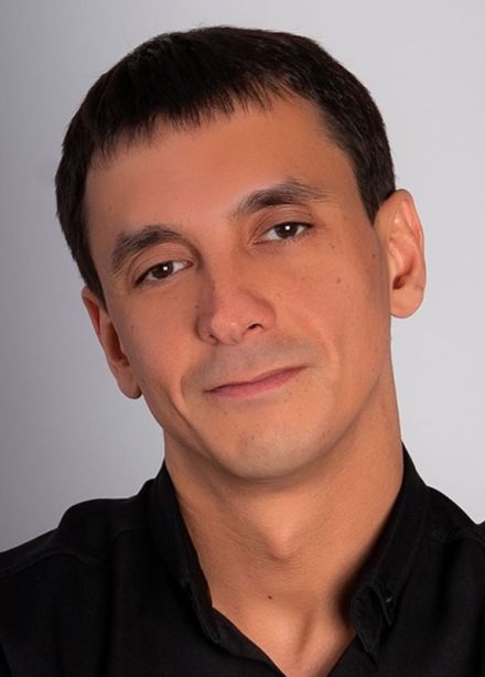 Рустам Асадуллин