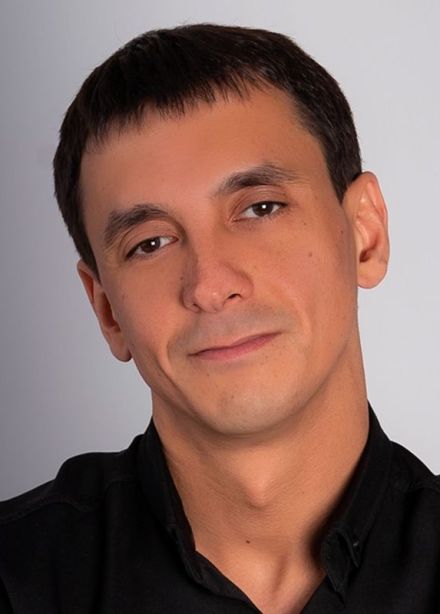 Рустам Асадуллин