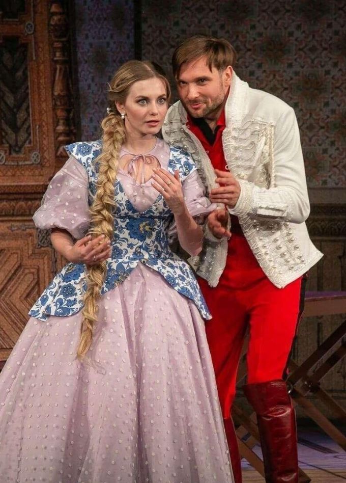 Спектакль «Не в свои сани не садись»