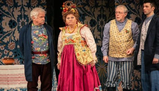 Спектакль «Не в свои сани не садись»