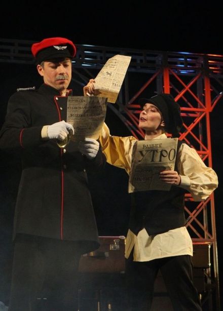 Спектакль «Хамелеоны»